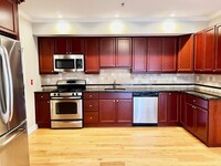 129 Harrison St in Hoboken, NJ - Building Photo - Building Photo