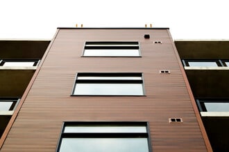 Mill Run Suites in Cambridge, ON - Building Photo - Building Photo