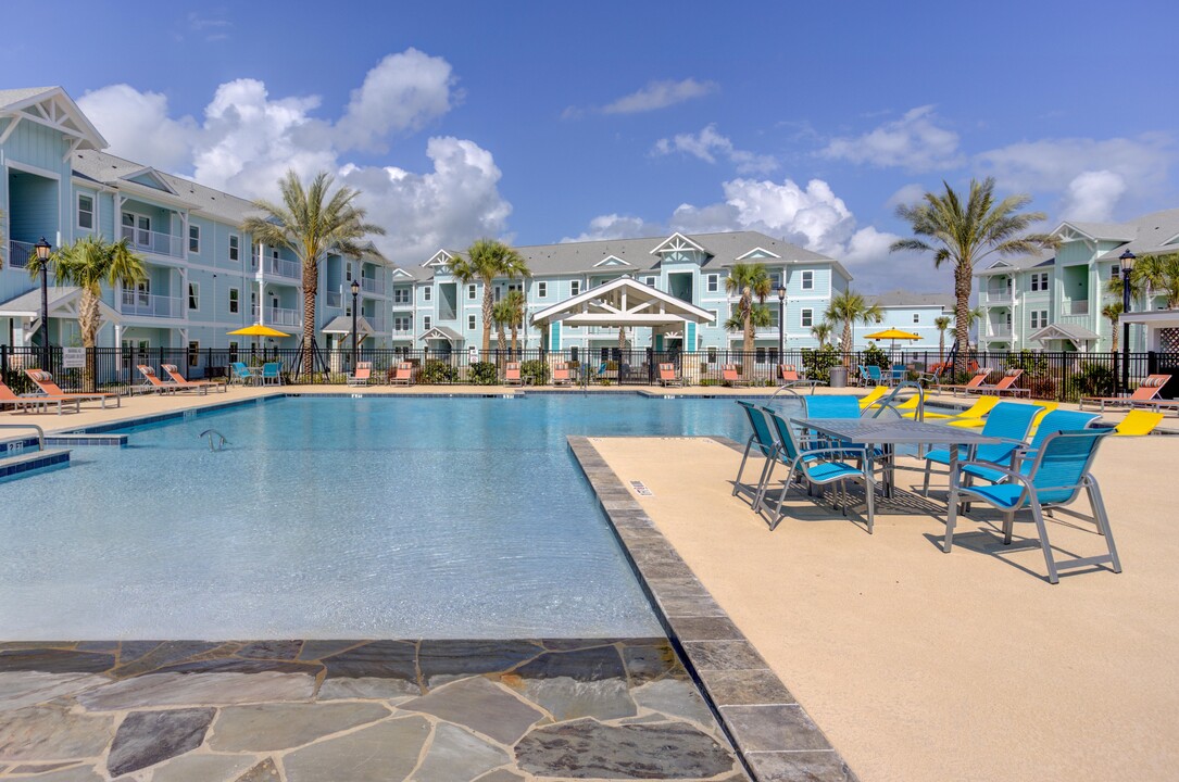 Pearl Point in Rockport, TX - Building Photo