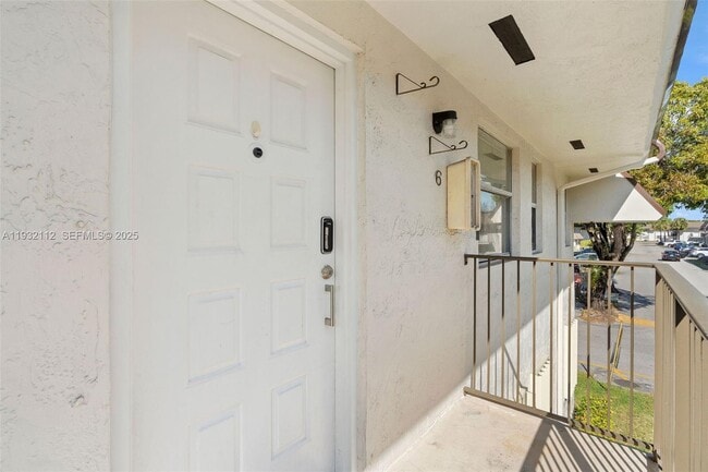 7111 SW 129th Ave in Miami, FL - Building Photo - Building Photo