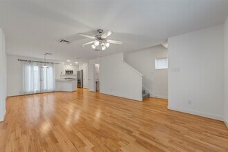 5951 S Loop E in Houston, TX - Building Photo - Building Photo