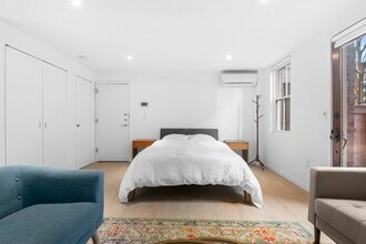86 Essex St in Jersey City, NJ - Building Photo - Building Photo