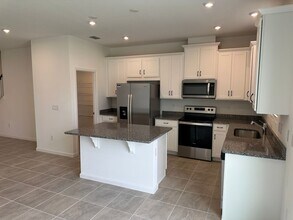 1137 Seaside Mist Trl in Kissimmee, FL - Building Photo - Building Photo