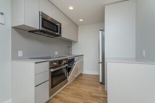 334 Harvard St, Unit H4 in Cambridge, MA - Building Photo