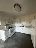 2435 W 227th St, Unit B in Torrance, CA - Building Photo