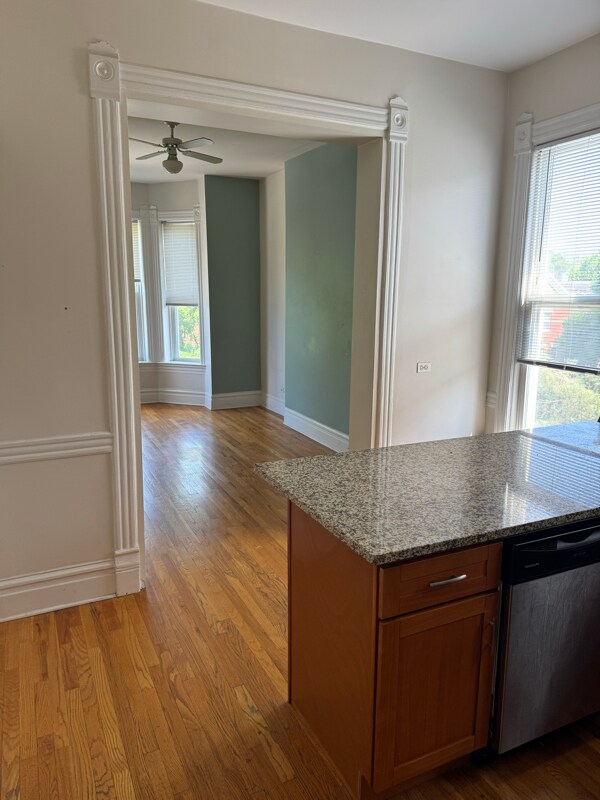 1456 N Maplewood Ave in Chicago, IL - Building Photo - Building Photo
