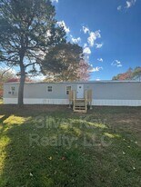 1004 S Jackson St in Athens, TN - Building Photo