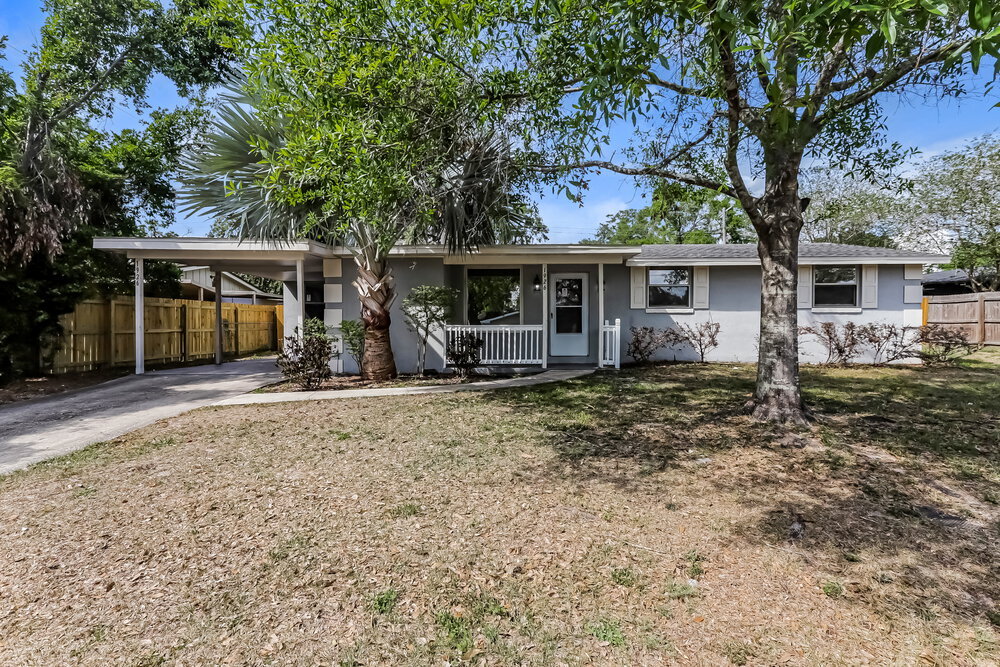 1926 John Arthur Way in Lakeland, FL - Building Photo