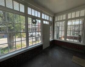2322 Penn St in Harrisburg, PA - Building Photo - Building Photo