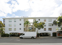 Pua Leahi in Honolulu, HI - Foto de edificio - Building Photo