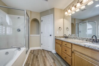 426 Bright Chase in San Antonio, TX - Building Photo - Building Photo