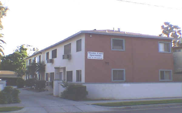 Broadway Garden Apartments in San Gabriel, CA - Foto de edificio - Building Photo