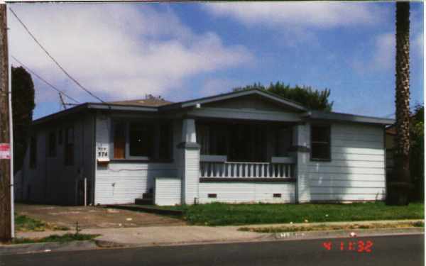 574 Blossom Way in Hayward, CA - Building Photo - Building Photo