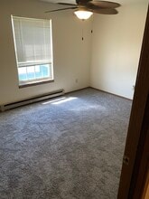 360 Heritage Dr, Unit 4 in Bourbonnais, IL - Building Photo - Building Photo