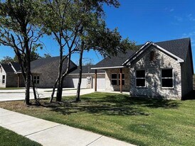 3310 Polk St in Greenville, TX - Building Photo