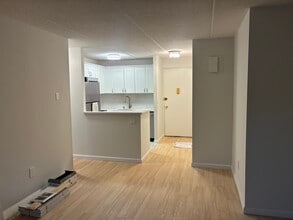 4 Consulate Dr, Unit 1P in Eastchester, NY - Foto de edificio - Building Photo