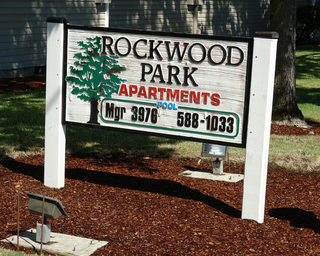 Rockwood Park Apartments in Salem, OR - Foto de edificio - Building Photo