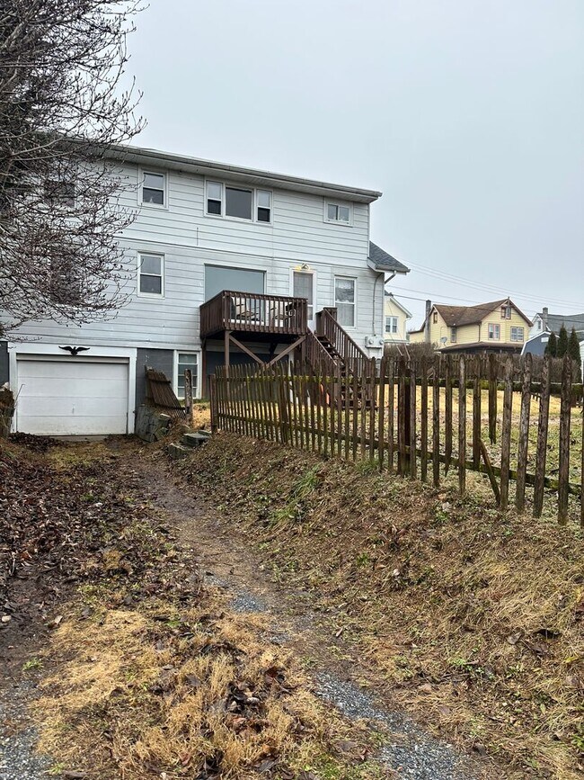 620 Elizabeth St-Unit -First Floor in Lebanon, PA - Building Photo - Building Photo