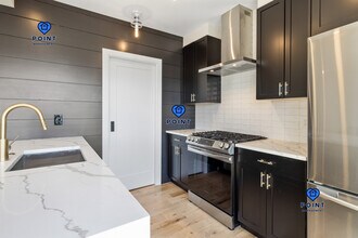 275 Webster St, Unit 3 in Boston, MA - Foto de edificio - Building Photo