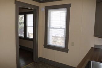 1236 E Moore St in Decatur, IL - Building Photo - Building Photo