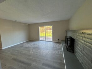 315 Donner Rd in Merced, CA - Building Photo - Building Photo