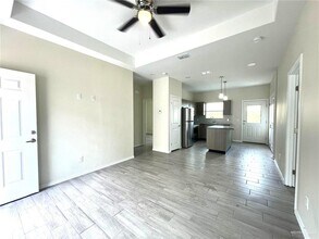 5007 N Hiawatha Dr in Pharr, TX - Building Photo - Building Photo
