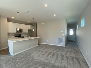 1511 Summerview Ln in Milford, OH - Foto de edificio - Building Photo