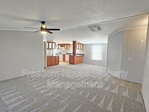320 W Comstock Cir S in Pahrump, NV - Building Photo - Building Photo