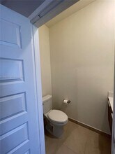 7825 NW 104th Ave in Doral, FL - Building Photo - Building Photo