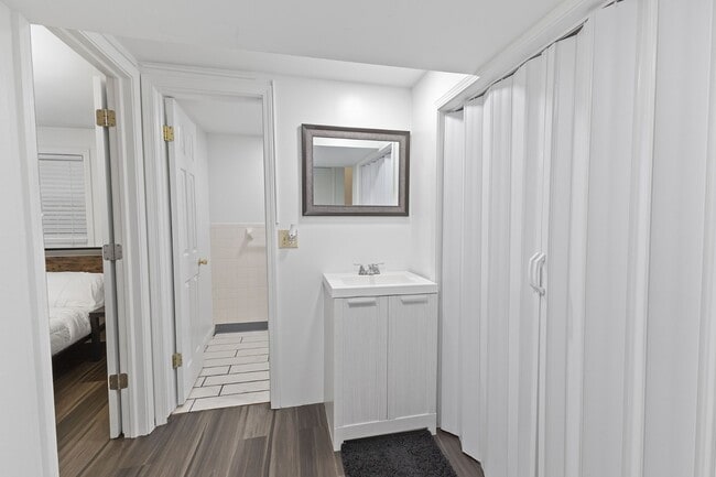 2737 Overdale Dr in Cincinnati, OH - Building Photo - Building Photo