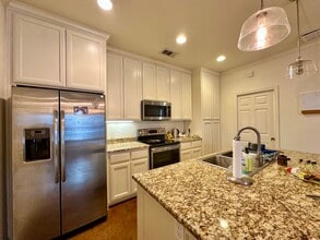 1801 S 10th St in Waco, TX - Building Photo - Building Photo