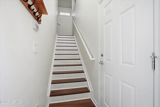 6633 Jefferson Garden Ct in Jacksonville, FL - Building Photo - Building Photo