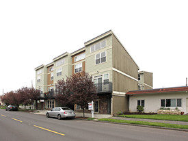 7516-7524 SE Milwaukie Ave Apartments