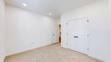 Bull Run Townhomes in Louisville, KY - Building Photo - Building Photo