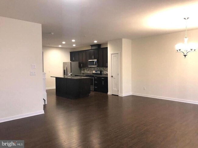 property at 243 Wynstone Ct