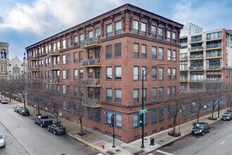 Bank Note Place in Chicago, IL - Building Photo - Building Photo