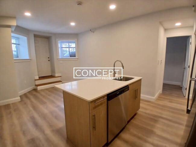 529 Beacon St, Unit 44 in Boston, MA - Building Photo - Building Photo