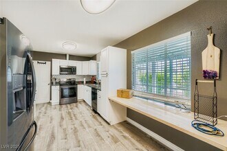 1711 S 6th St in Las Vegas, NV - Building Photo - Building Photo