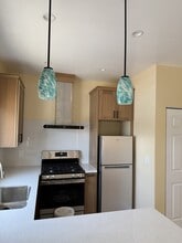 1434 Elwood St in Pomona, CA - Foto de edificio - Building Photo