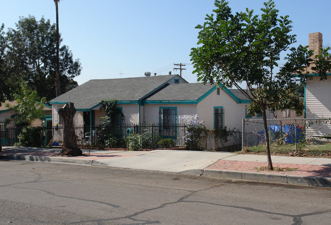 3204-3330 Highland Ave in San Diego, CA - Building Photo - Building Photo