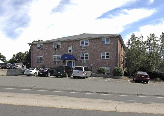 Newport Condominiums in Newburyport, MA - Foto de edificio - Building Photo