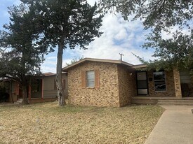 3655 N Dixie Blvd in Odessa, TX - Building Photo