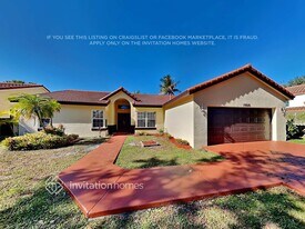 19820 NW 87th Pl in Hialeah, FL - Building Photo