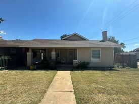 3302-3302 Avenue H in Fort Worth, TX - Building Photo