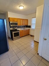 8414 Midland Blvd in St. Louis, MO - Building Photo - Building Photo