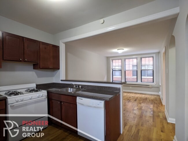 4409 N Wolcott Ave, Unit #4409-A1 in Chicago, IL - Building Photo - Building Photo