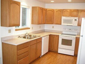 36185 Dawn Dr, Unit 4-Plex in Soldotna, AK - Building Photo - Building Photo