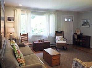 40 Maidstone Ave in East Hampton, NY - Building Photo - Building Photo