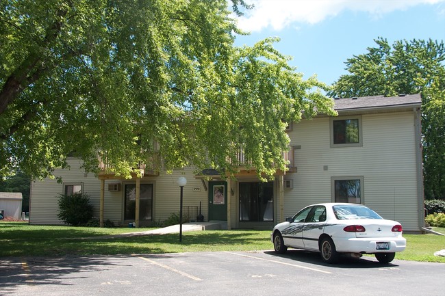 Cedar Creek Apartments in Fond du Lac, WI - Building Photo - Building Photo