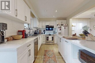 40 Henricks Rd in Markham, ON - Building Photo - Building Photo
